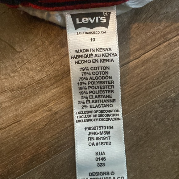 Boys Levi’s Jeans - Picture 2 of 4